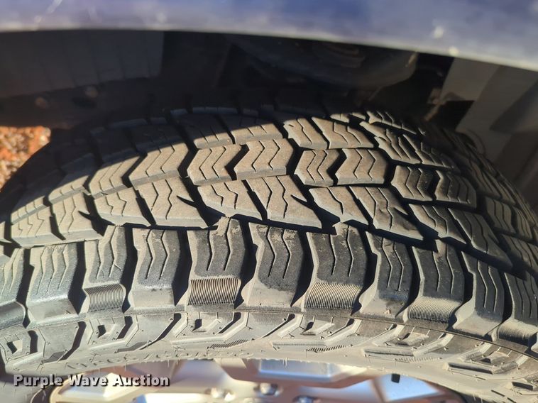 image for item OD9181 2017 Nissan Titan XD Crew Cab pickup truck