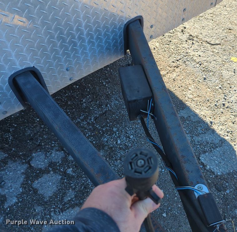 image for item OD9247 2003 Continental Cargo WEV8.520TA3 enclosed cargo trailer