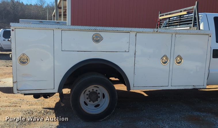 image for item OD9251 2013 Ford F550 Super Duty Crew Cab utility / service truck