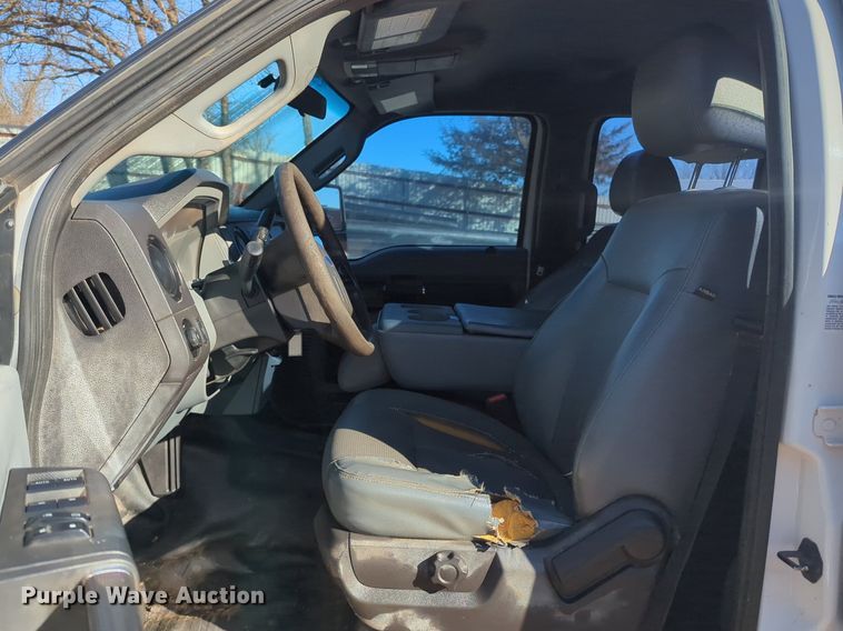 image for item OD9251 2013 Ford F550 Super Duty Crew Cab utility / service truck