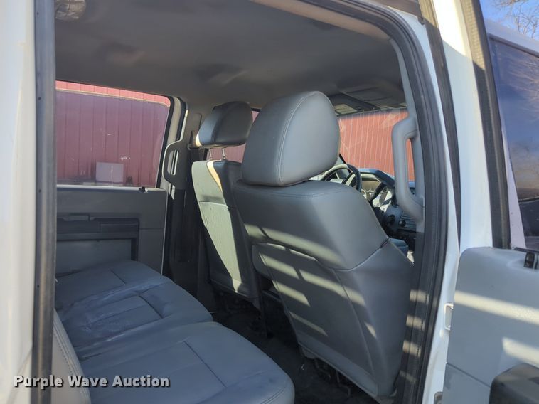 image for item OD9251 2013 Ford F550 Super Duty Crew Cab utility / service truck