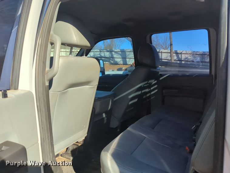 image for item OD9251 2013 Ford F550 Super Duty Crew Cab utility / service truck