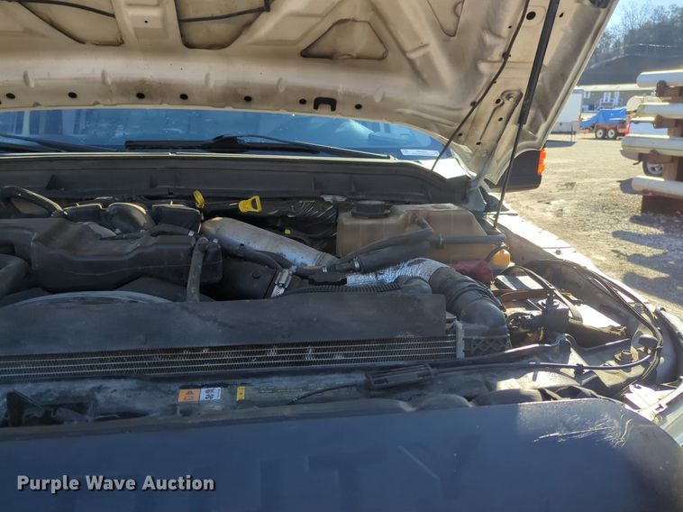 image for item OD9251 2013 Ford F550 Super Duty Crew Cab utility / service truck