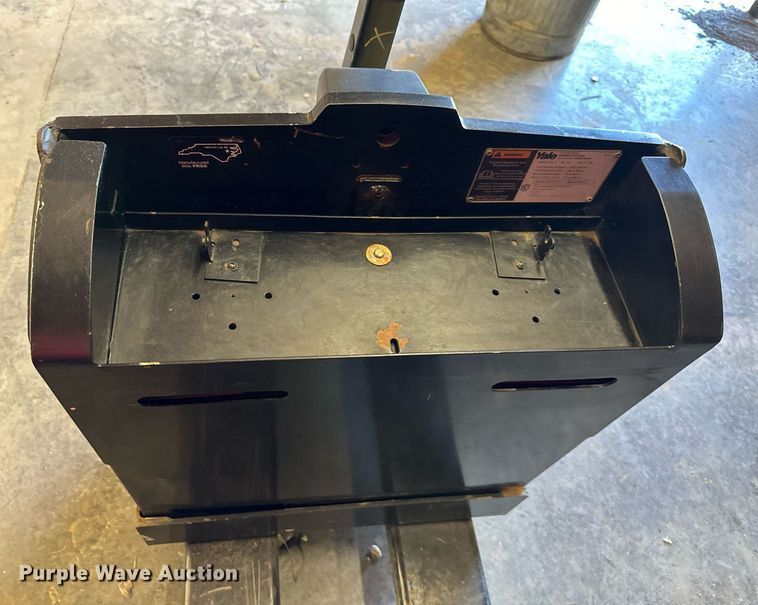 image for item OF9294 Yale  MPB045VGN24T2246 pallet jack