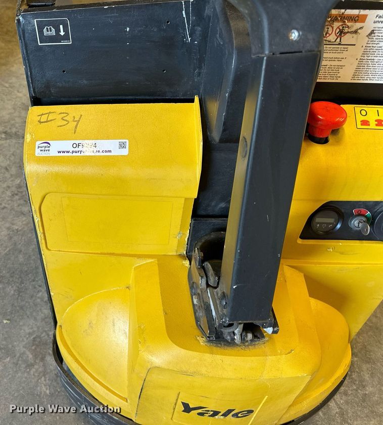 image for item OF9294 Yale  MPB045VGN24T2246 pallet jack