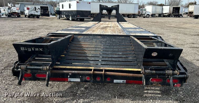 image for item OI9546 2014 Big Tex 22GN-25BK+5 equipment trailer