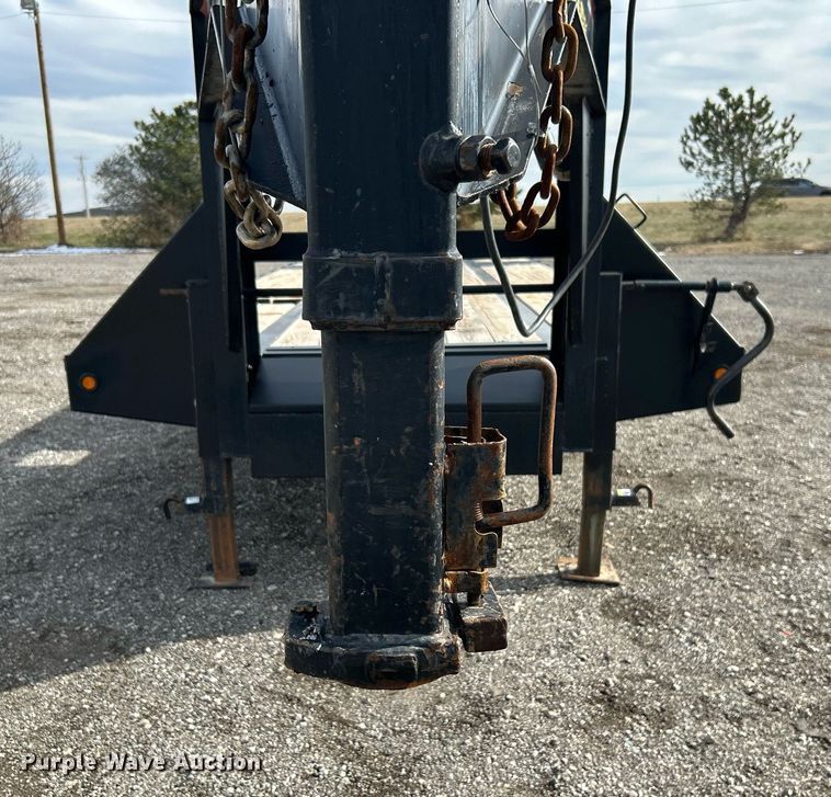 image for item OI9546 2014 Big Tex 22GN-25BK+5 equipment trailer