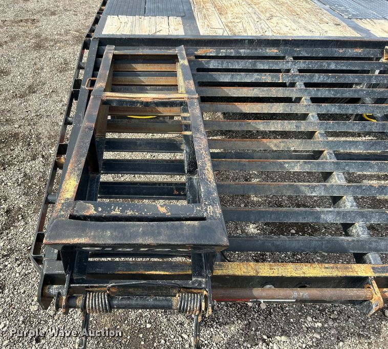 image for item OI9546 2014 Big Tex 22GN-25BK+5 equipment trailer