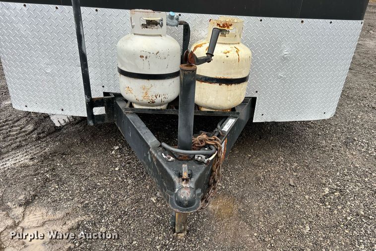 image for item OI9573 1996 Pace American enclosed cargo trailer