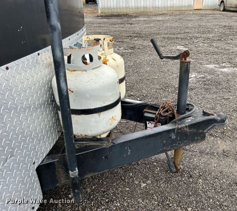 image for item OI9573 1996 Pace American enclosed cargo trailer