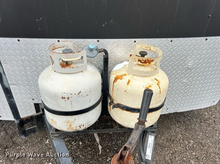 image for item OI9573 1996 Pace American enclosed cargo trailer