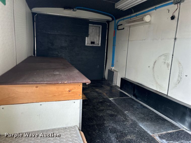 image for item OI9573 1996 Pace American enclosed cargo trailer