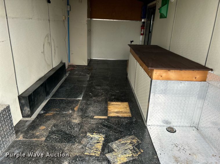 image for item OI9573 1996 Pace American enclosed cargo trailer