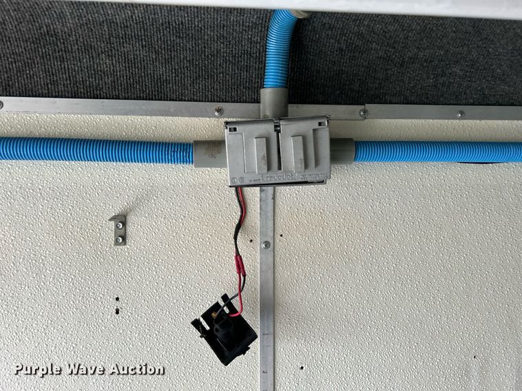 image for item OI9573 1996 Pace American enclosed cargo trailer