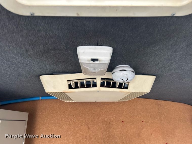 image for item OI9573 1996 Pace American enclosed cargo trailer