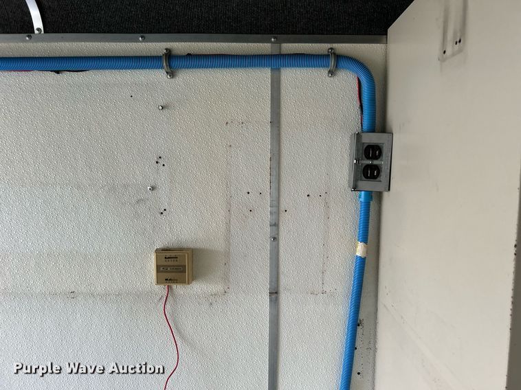 image for item OI9573 1996 Pace American enclosed cargo trailer