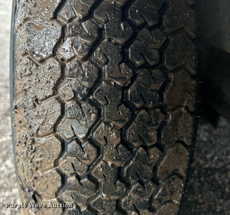 image for item OI9573 1996 Pace American enclosed cargo trailer