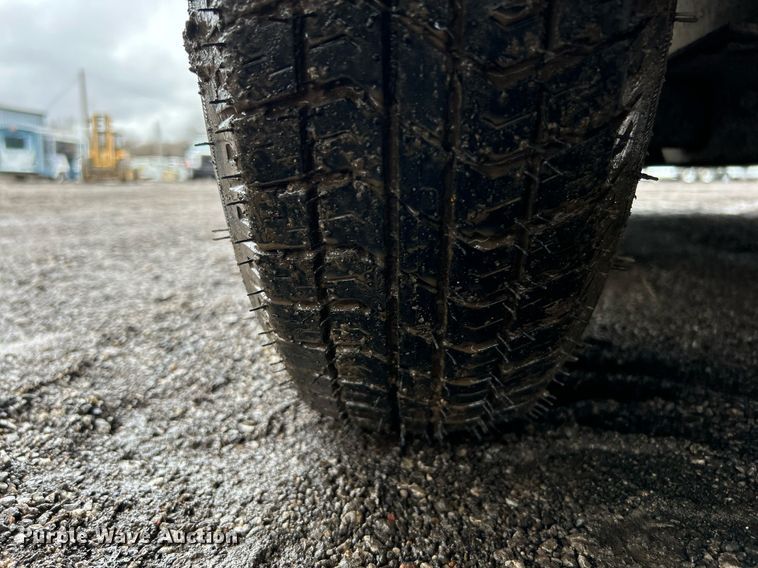 image for item OI9573 1996 Pace American enclosed cargo trailer