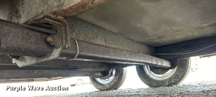 image for item OI9573 1996 Pace American enclosed cargo trailer