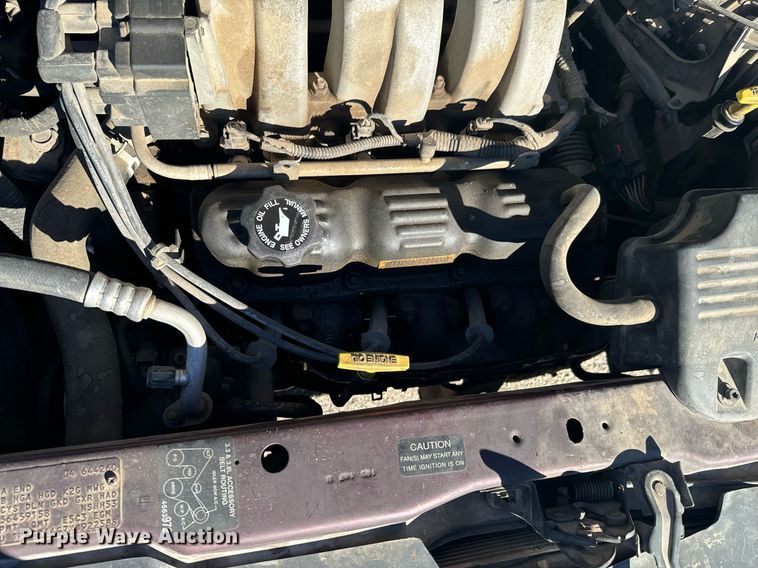 image for item OJ9424 1999 Plymouth Grand Voyager van