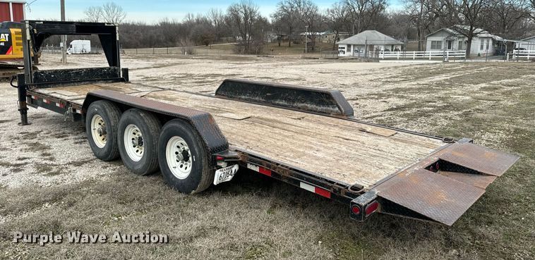 image for item OJ9463 2013 Titan equipment trailer