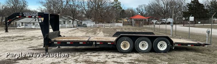 image for item OJ9463 2013 Titan equipment trailer