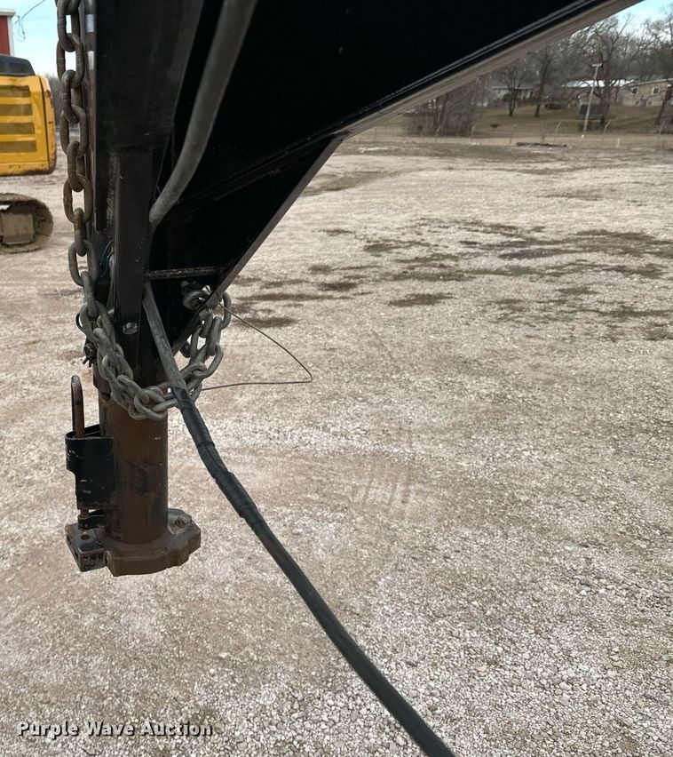 image for item OJ9463 2013 Titan equipment trailer