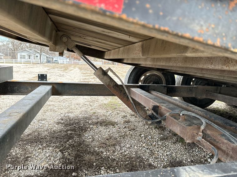 image for item OJ9463 2013 Titan equipment trailer