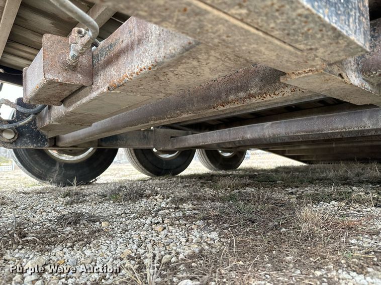 image for item OJ9463 2013 Titan equipment trailer