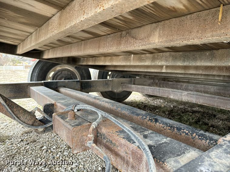 image for item OJ9463 2013 Titan equipment trailer