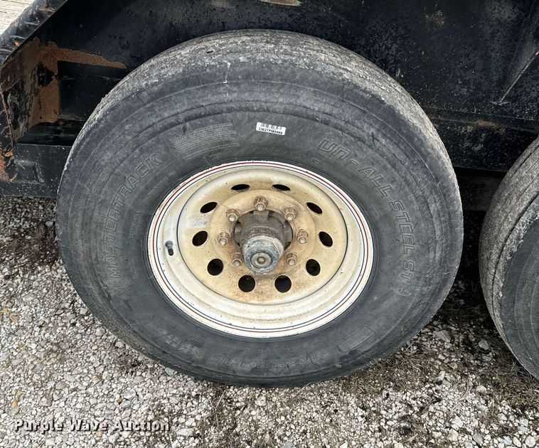 image for item OJ9463 2013 Titan equipment trailer