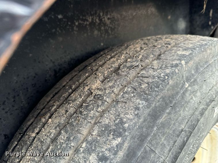 image for item OJ9463 2013 Titan equipment trailer