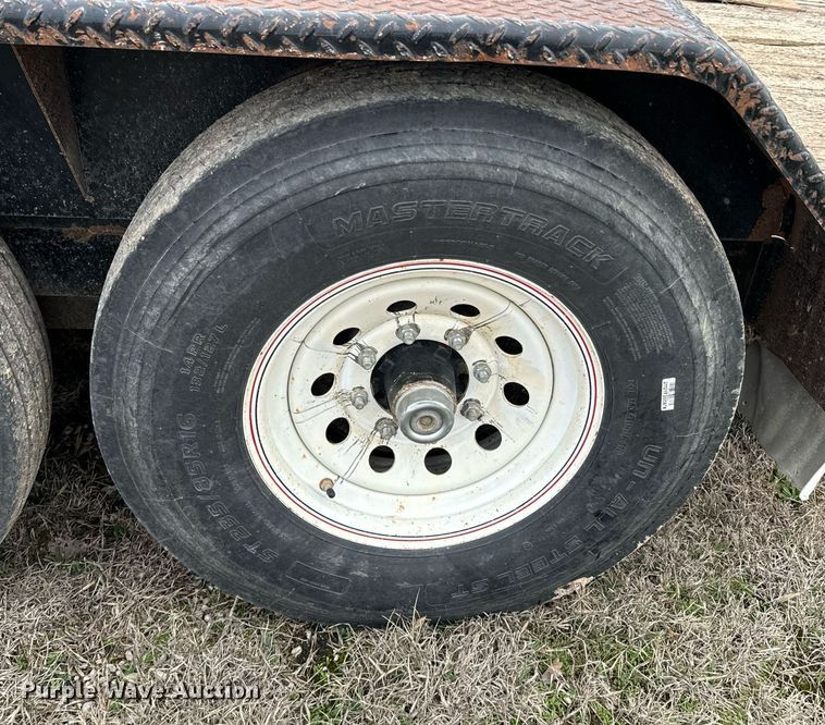 image for item OJ9463 2013 Titan equipment trailer