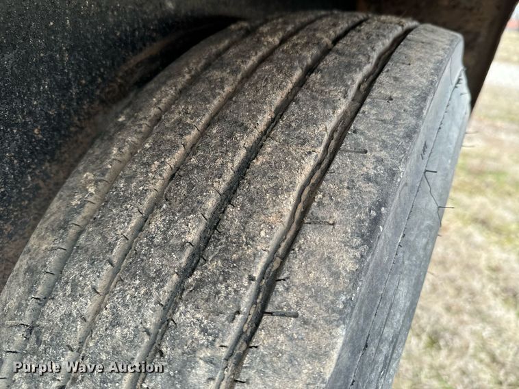 image for item OJ9463 2013 Titan equipment trailer