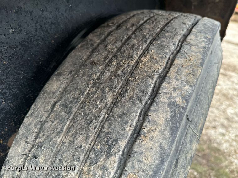 image for item OJ9463 2013 Titan equipment trailer