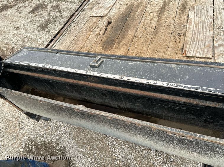 image for item OJ9463 2013 Titan equipment trailer