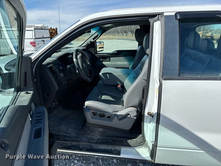 image for item OJ9479 2012 Ford F150 XL SuperCab pickup truck