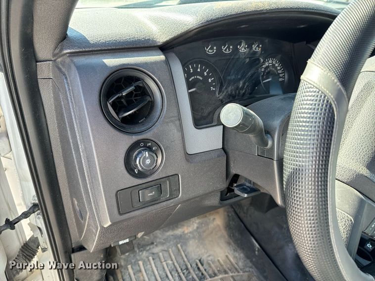 image for item OJ9479 2012 Ford F150 XL SuperCab pickup truck