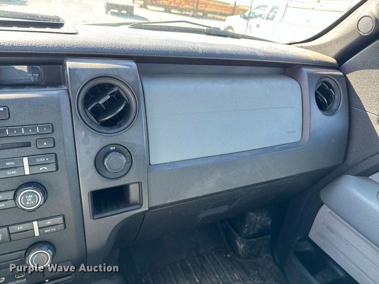 image for item OJ9479 2012 Ford F150 XL SuperCab pickup truck