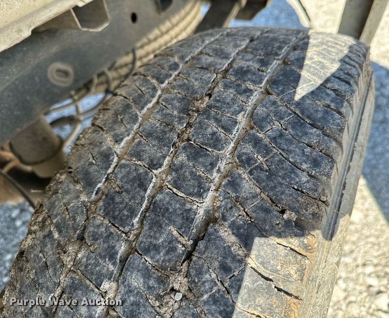 image for item OJ9479 2012 Ford F150 XL SuperCab pickup truck