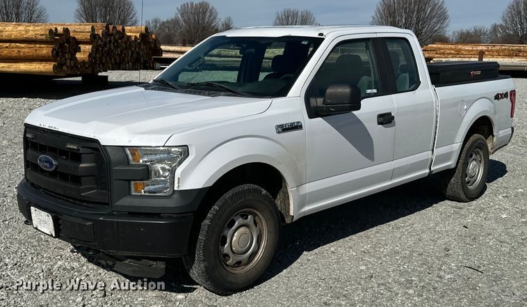 image for item OJ9483 2016 Ford  F150 XL SuperCab pickup truck