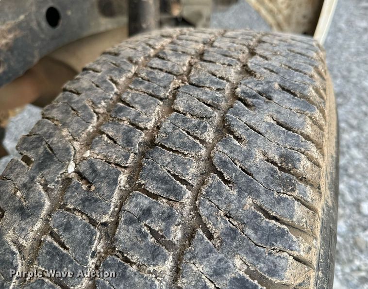 image for item OJ9483 2016 Ford  F150 XL SuperCab pickup truck