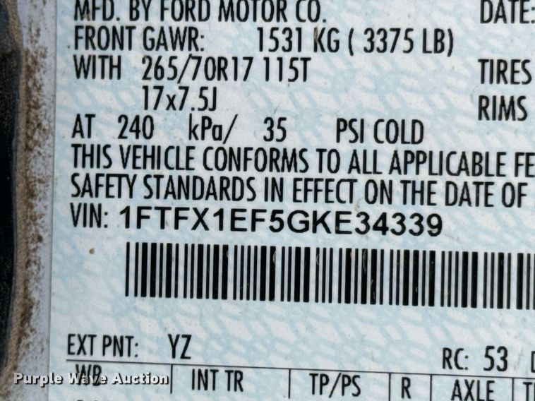 image for item OJ9483 2016 Ford  F150 XL SuperCab pickup truck