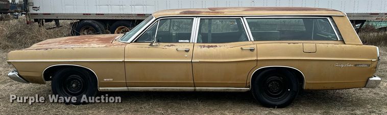 image for item OJ9535 1968 Ford  Country Sedan 