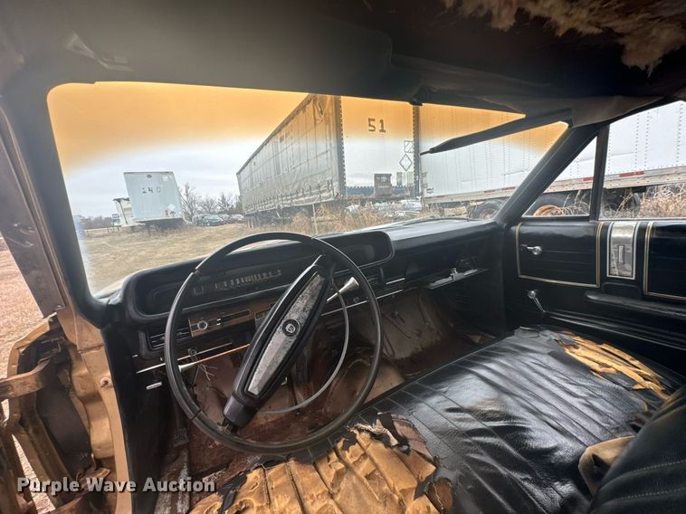 image for item OJ9535 1968 Ford  Country Sedan 