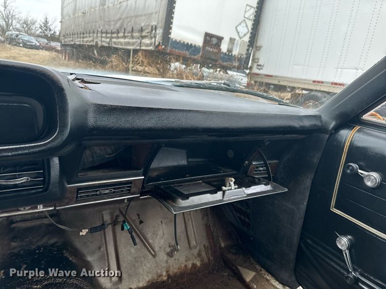 image for item OJ9535 1968 Ford  Country Sedan 