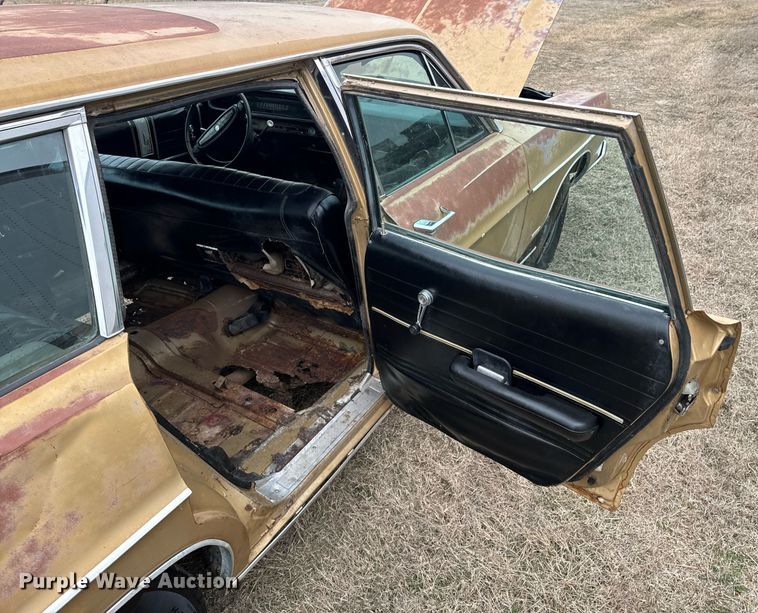 image for item OJ9535 1968 Ford  Country Sedan 