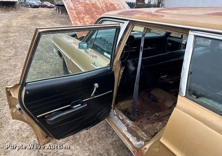 image for item OJ9535 1968 Ford  Country Sedan 