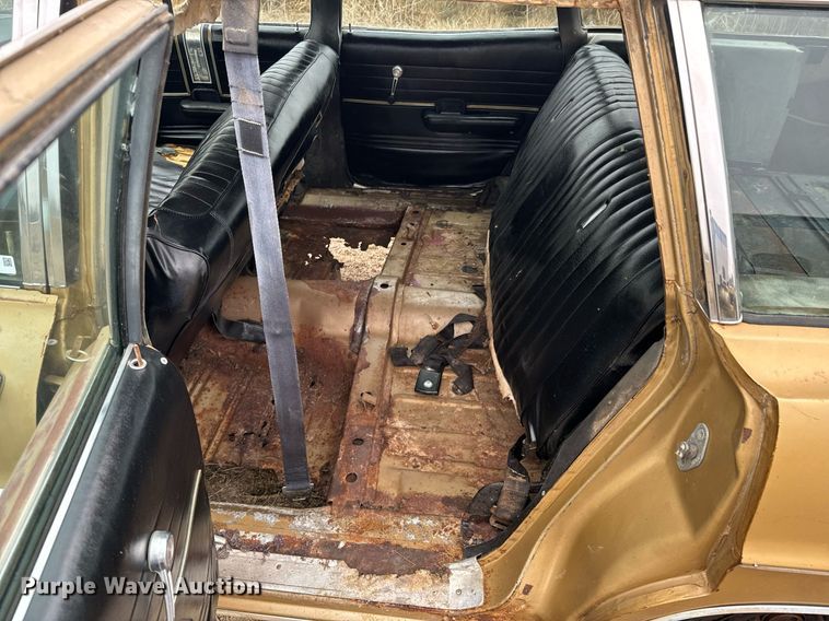 image for item OJ9535 1968 Ford  Country Sedan 