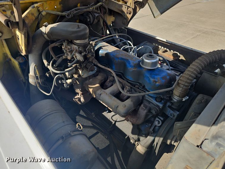 image for item OJ9725 Clark 4403 aircraft tug